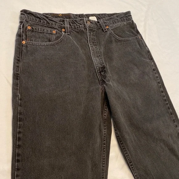 Levi’s 550 Black Jeans - Picture 6 of 11